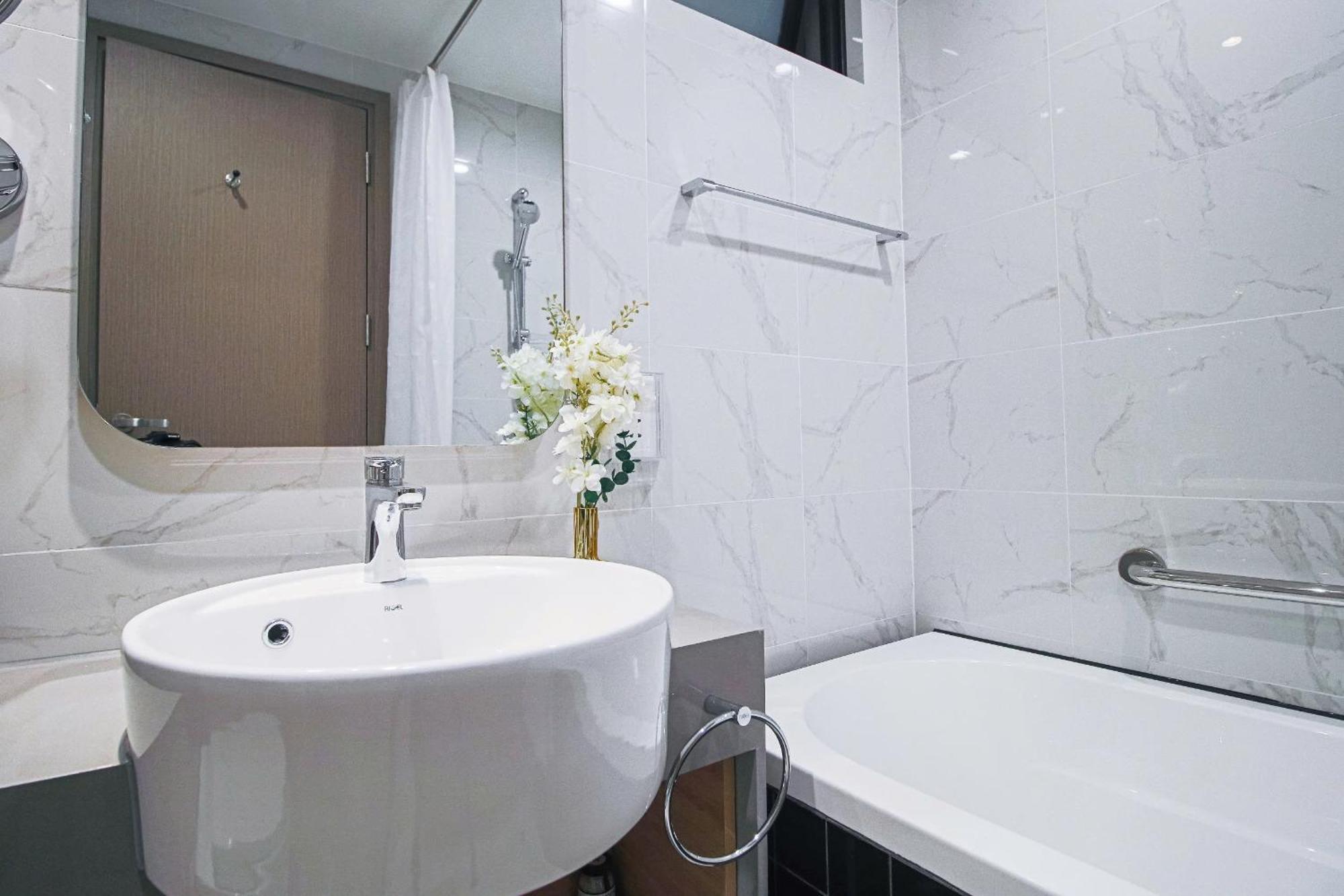 Lusso Suites - D1Mension & Zenity Residence, Sg'S Heart Thành Pho Ho Chí Minh Esterno foto